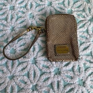 Fossil wristlet card holder